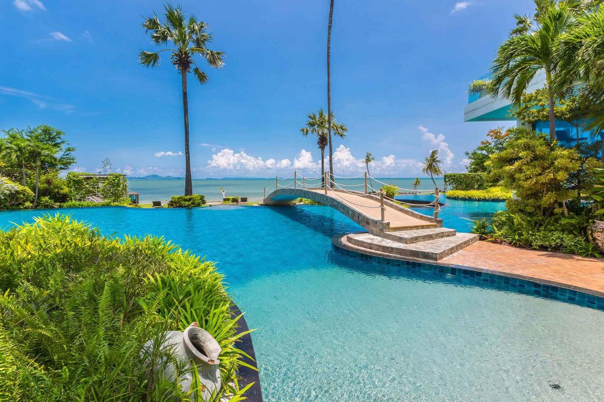 Apartment The Palm Sea View Private World Class Luxury Pattaya