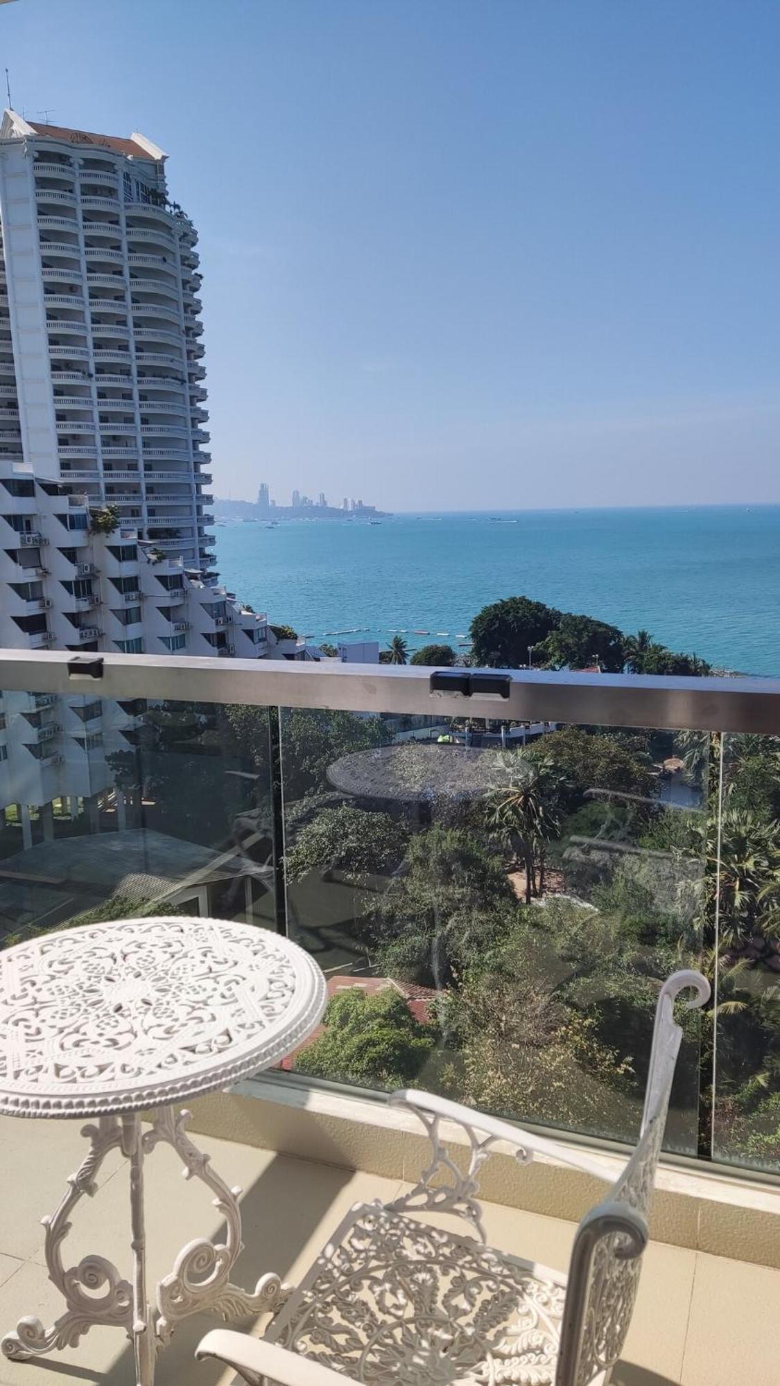 The Palm Sea View Private World Class Luxury Apartment *