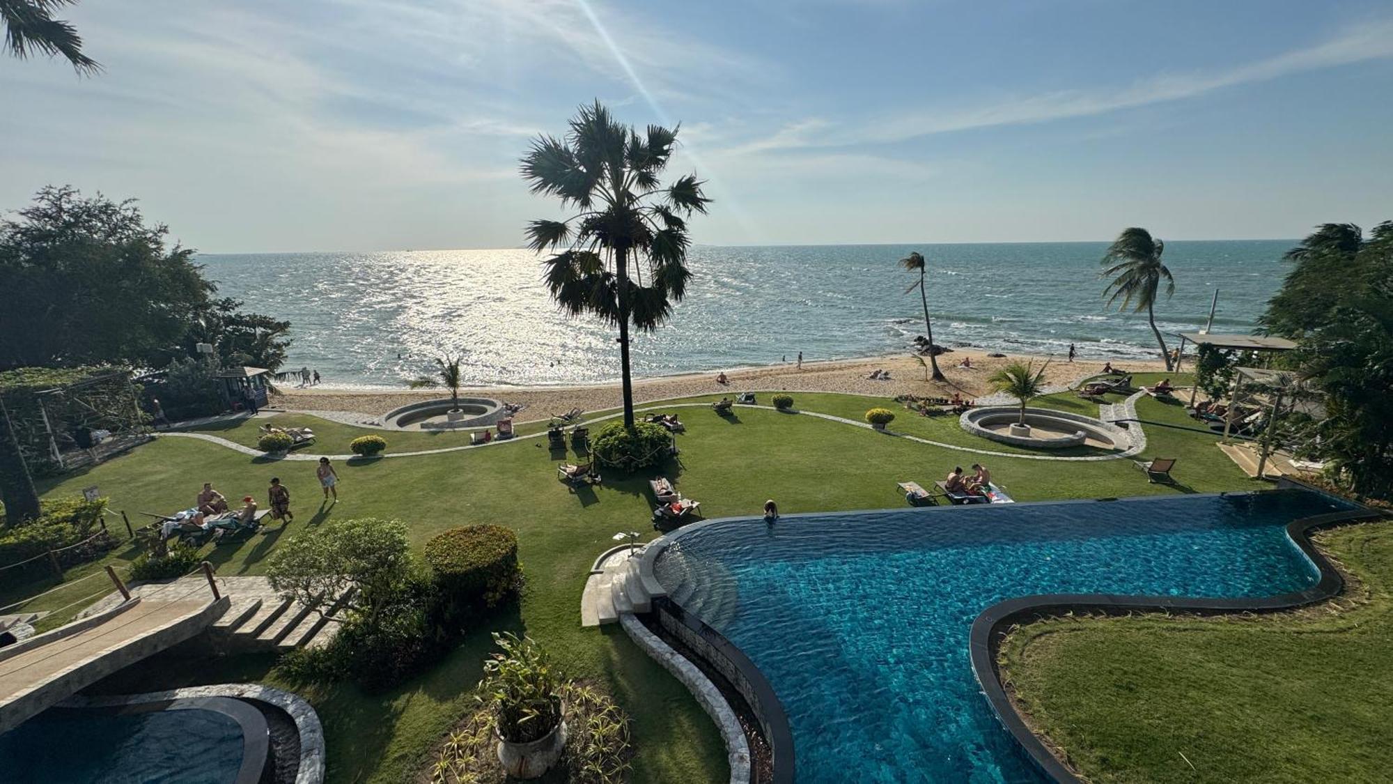 The Palm Sea View Private World Class Luxury Apartment Pattaya