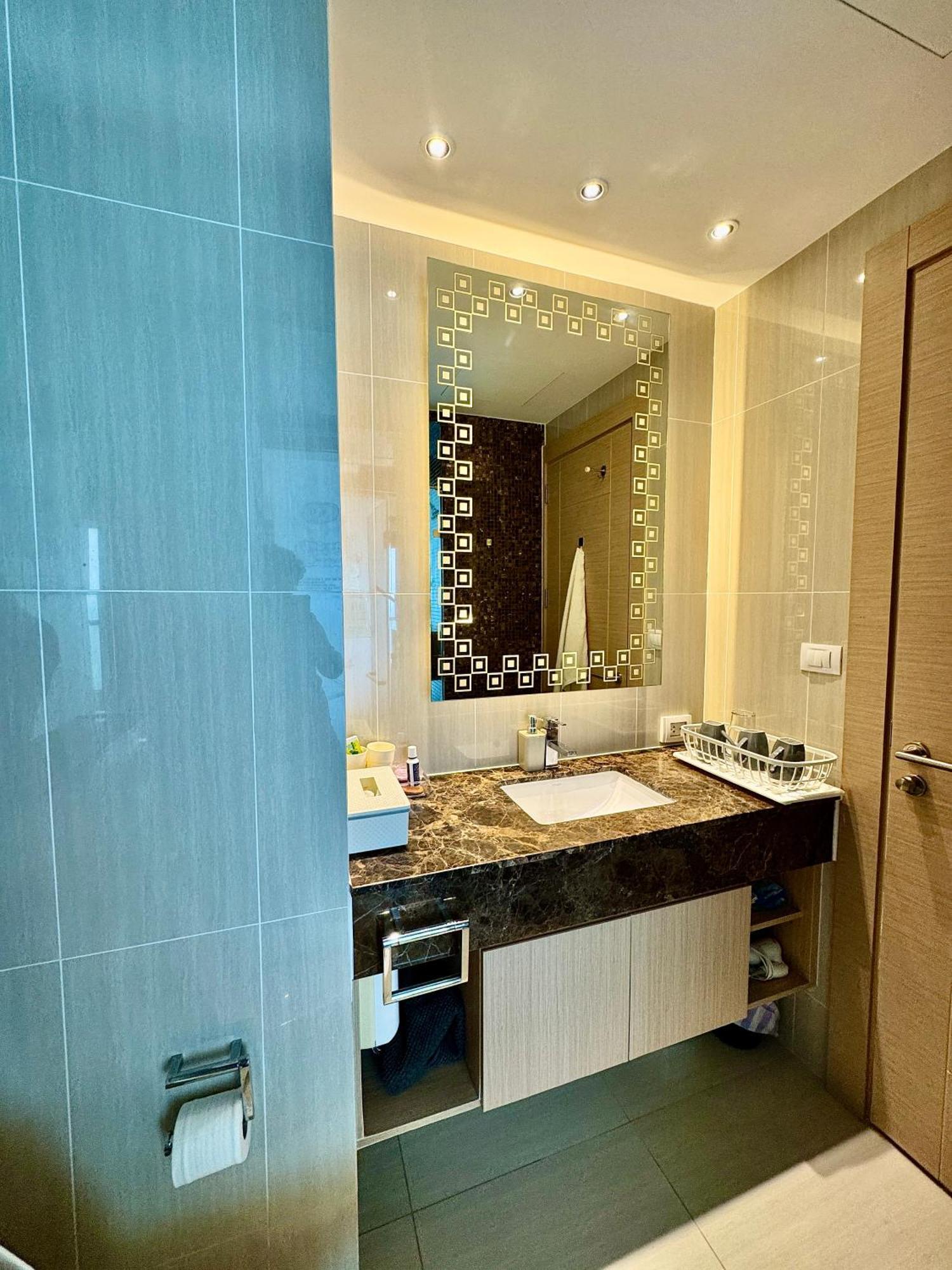 The Palm Sea View Private World Class Luxury Apartment *