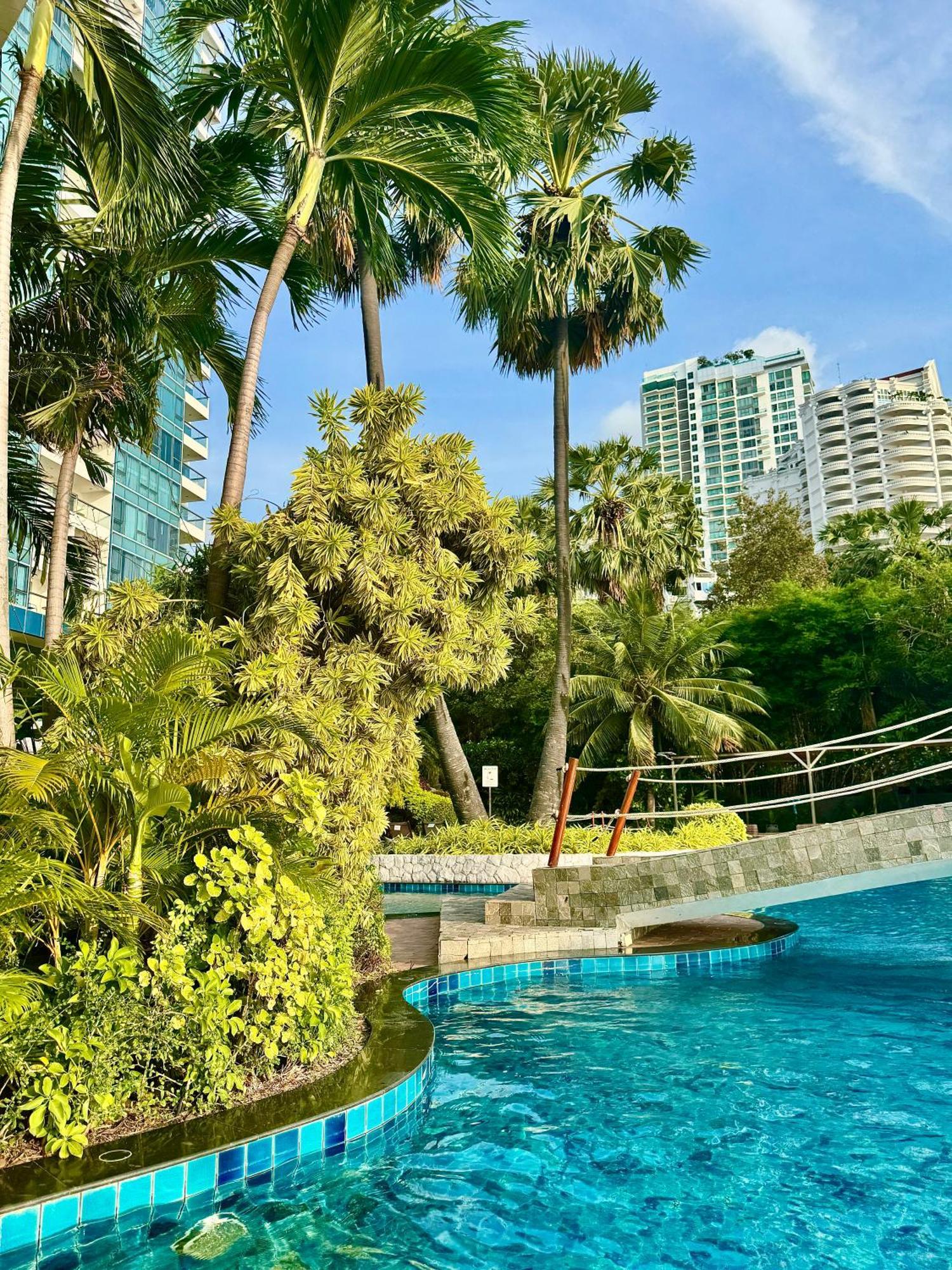 Apartemen The Palm Sea View Private World Class Luxury